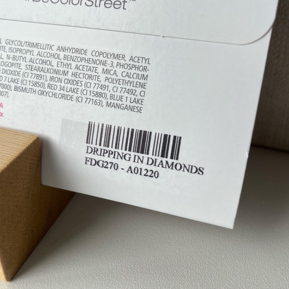 Dripping in Diamonds 💅✨ Color STREET NEW - Long Lasting Nail Polish Strips - Picture 6 of 7